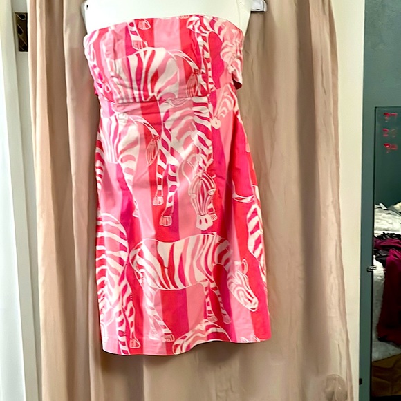 Unique Lilly Pulitzer Zebra dress. Size 6.
